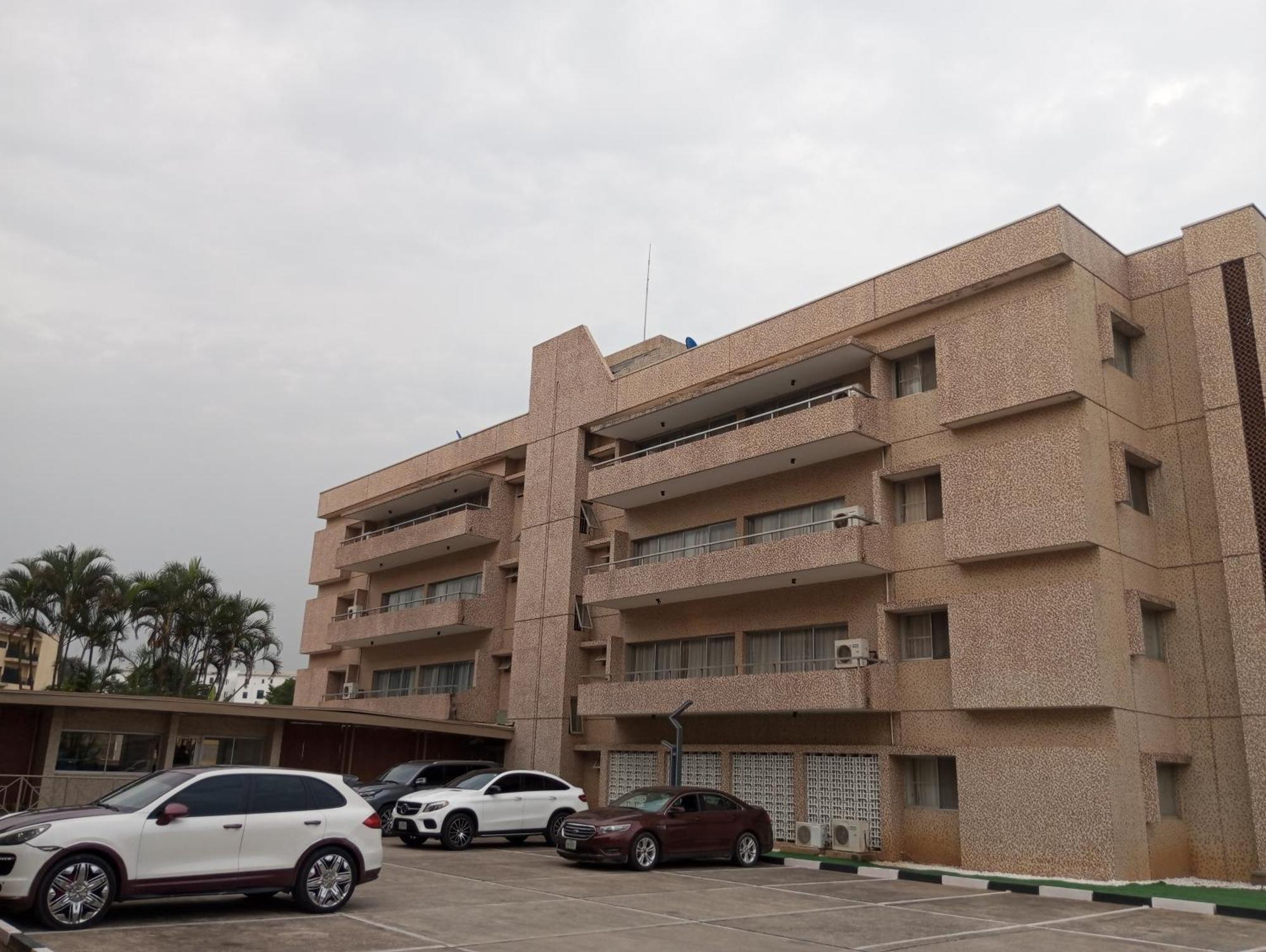 Sujimoto Residences Macdonald Lagos Dış mekan fotoğraf
