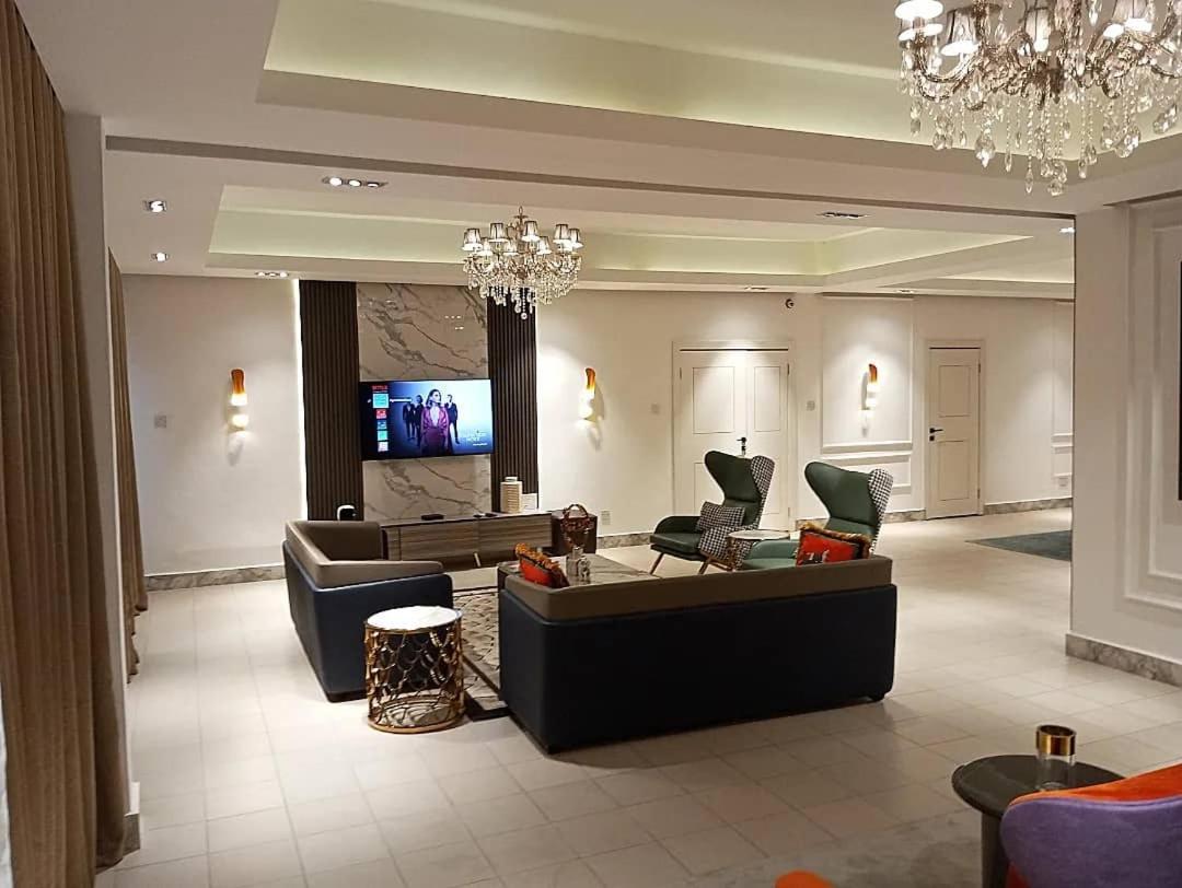 Sujimoto Residences Macdonald Lagos Dış mekan fotoğraf